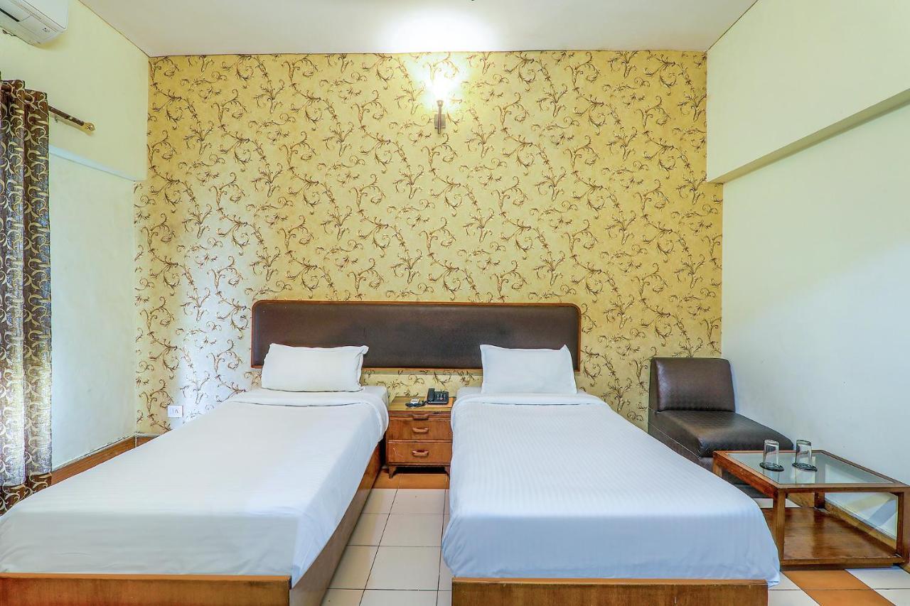 Hotel Executive Hasanganj Eksteriør billede