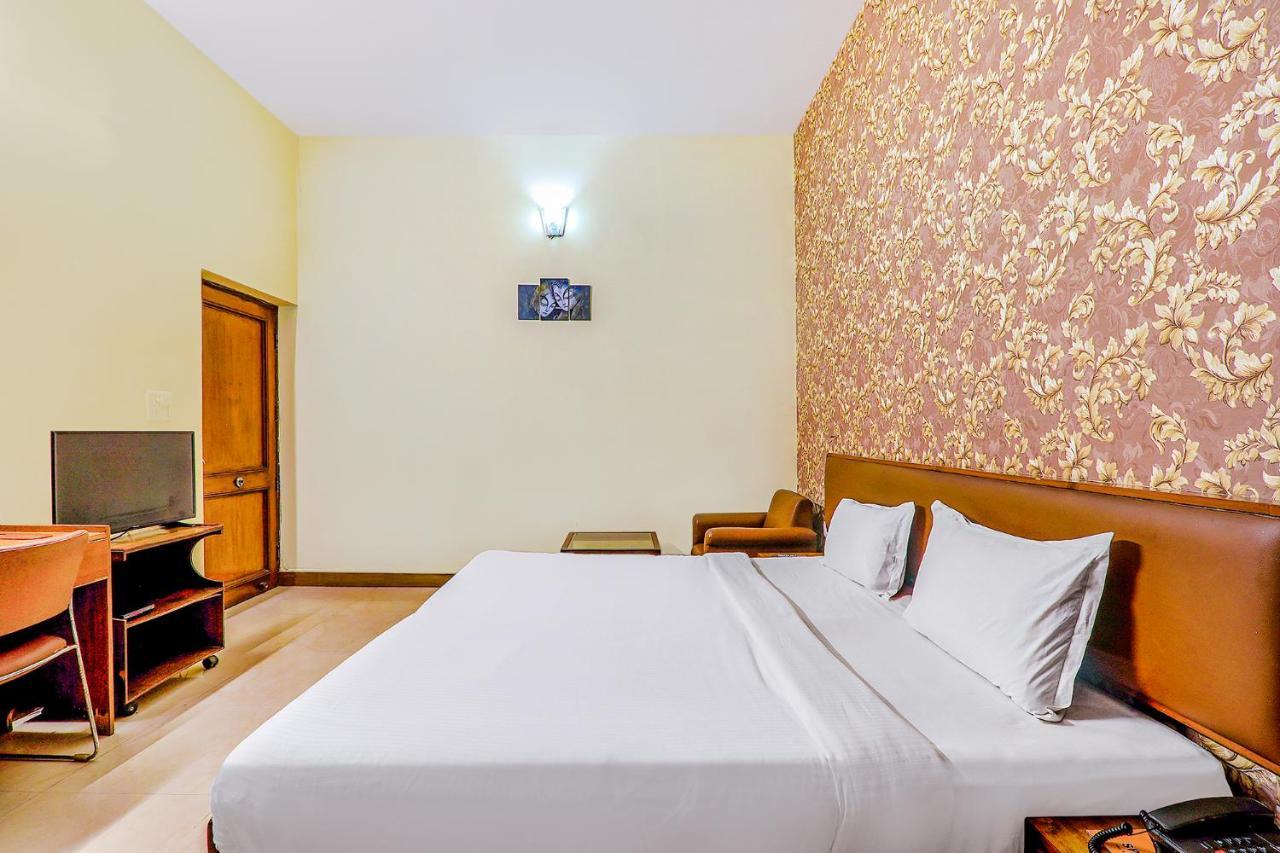 Hotel Executive Hasanganj Eksteriør billede